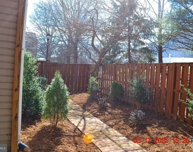 1302 Hill Born Drive - Photo Thumbnail 10
