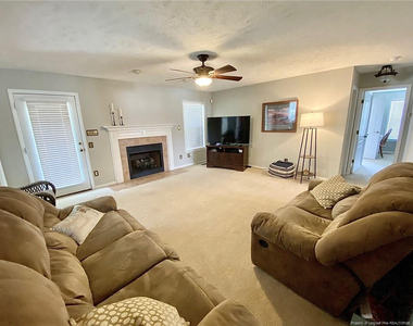 3705 Lockerbie Court - Photo Thumbnail 11