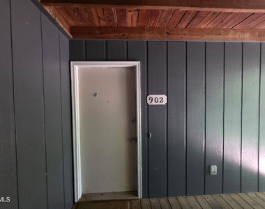 902 W Chatham Street - Photo Thumbnail 1