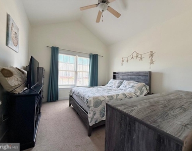 38404 Grand Avenue - Photo Thumbnail 11