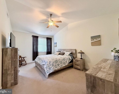 38404 Grand Avenue - Photo Thumbnail 8