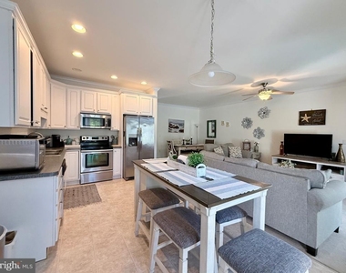 38404 Grand Avenue - Photo Thumbnail 1