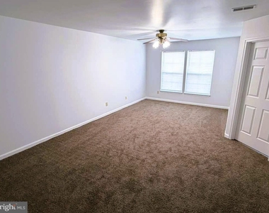 68 Alexis Drive - Photo Thumbnail 5