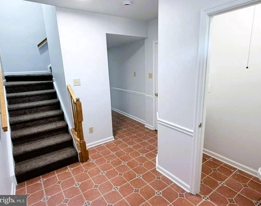 68 Alexis Drive - Photo Thumbnail 1