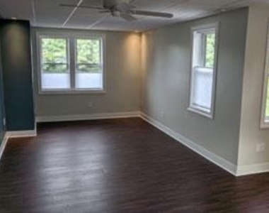 166 S Dupont Highway - Photo Thumbnail 3