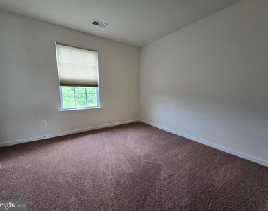 173 Heartleaf Lane - Photo Thumbnail 30