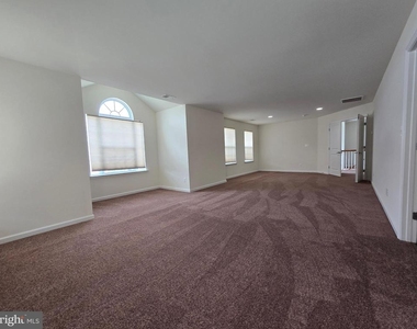 173 Heartleaf Lane - Photo Thumbnail 9