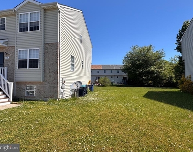 658 Dairy Drive - Photo Thumbnail 15
