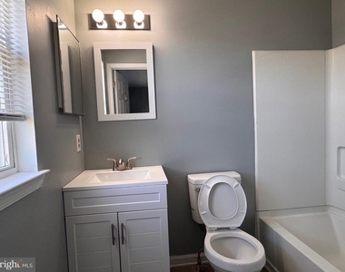 658 Dairy Drive - Photo Thumbnail 13