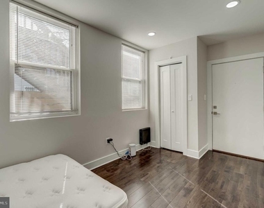 1605 F Street Ne - Photo Thumbnail 20