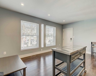 1605 F Street Ne - Photo Thumbnail 9