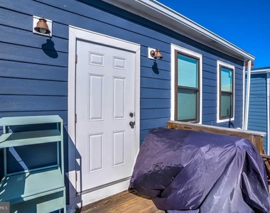 1605 F Street Ne - Photo Thumbnail 24