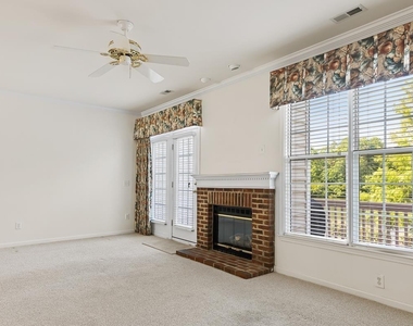 304 Nottinghill Walk - Photo Thumbnail 9