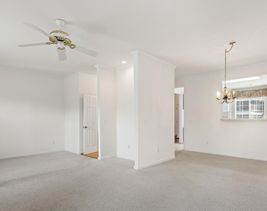 304 Nottinghill Walk - Photo Thumbnail 7