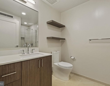 1211 Van Street Se - Photo Thumbnail 10