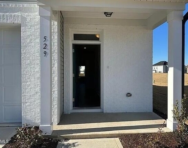 529 Eversden Drive - Photo Thumbnail 4