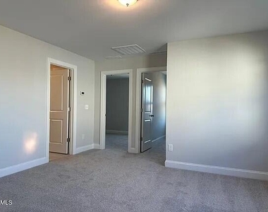 529 Eversden Drive - Photo Thumbnail 33