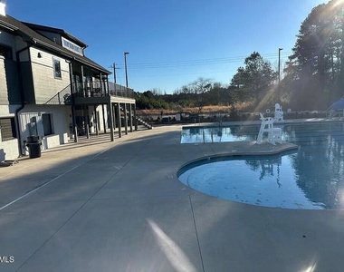 529 Eversden Drive - Photo Thumbnail 6