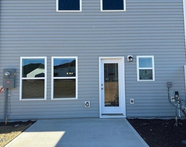 529 Eversden Drive - Photo Thumbnail 1