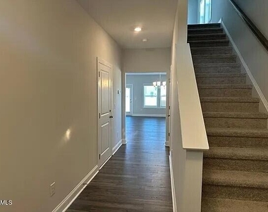 529 Eversden Drive - Photo Thumbnail 20