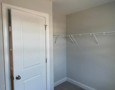529 Eversden Drive - Photo Thumbnail 24
