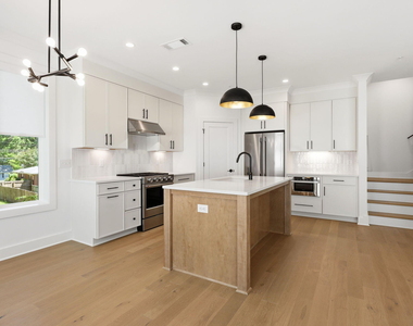 403 Chatham View Road - Photo Thumbnail 6