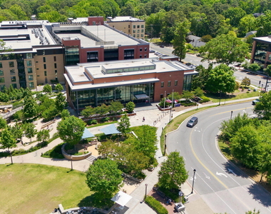 403 Chatham View Road - Photo Thumbnail 3