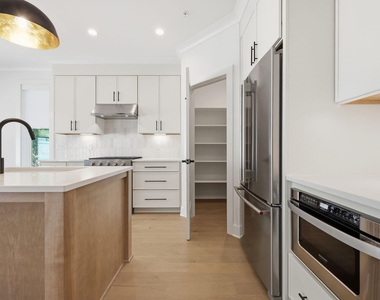 403 Chatham View Road - Photo Thumbnail 11