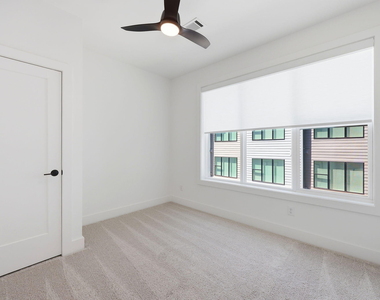 403 Chatham View Road - Photo Thumbnail 23
