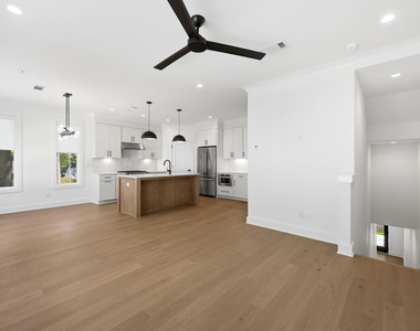403 Chatham View Road - Photo Thumbnail 13