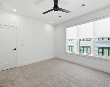 403 Chatham View Road - Photo Thumbnail 20
