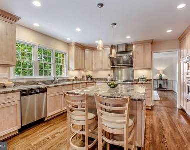 5106 Yuma Street Nw - Photo Thumbnail 7