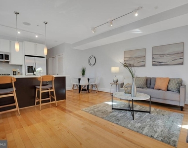 2106 10th Street Nw - Photo Thumbnail 2