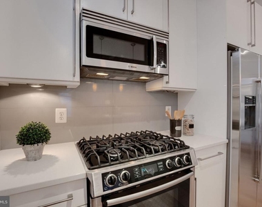 2106 10th Street Nw - Photo Thumbnail 11