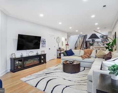 1638 Trinidad Avenue Ne - Photo Thumbnail 4