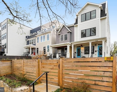 1638 Trinidad Avenue Ne - Photo Thumbnail 1