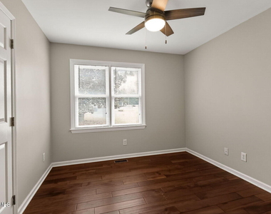 7209 Silver Maple Street - Photo Thumbnail 18
