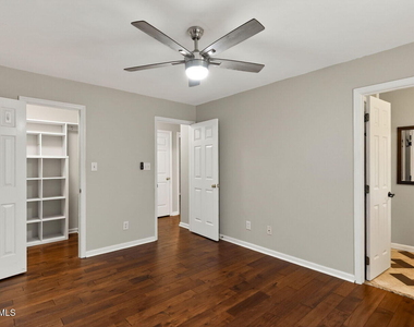 7209 Silver Maple Street - Photo Thumbnail 11