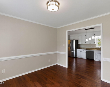7209 Silver Maple Street - Photo Thumbnail 2