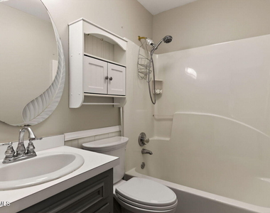 7209 Silver Maple Street - Photo Thumbnail 17