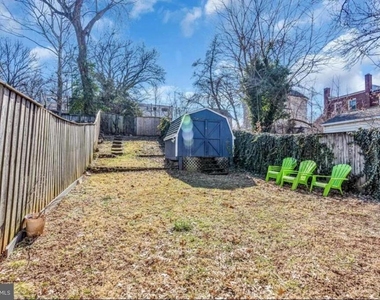 4011 Blaine Street Ne - Photo Thumbnail 2
