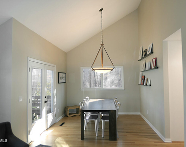 108 Channing Lane - Photo Thumbnail 6