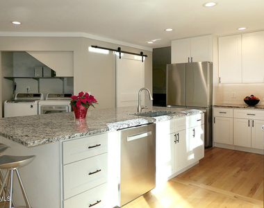 108 Channing Lane - Photo Thumbnail 9