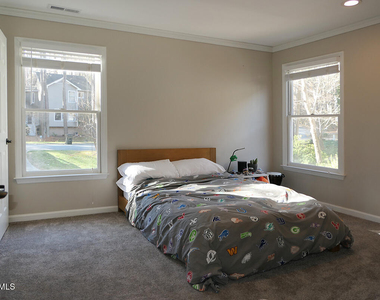 108 Channing Lane - Photo Thumbnail 14