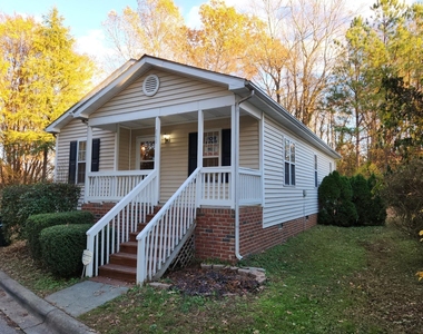 860 Darby Street - Photo Thumbnail 2