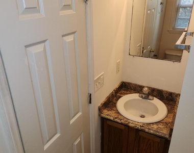 860 Darby Street - Photo Thumbnail 16