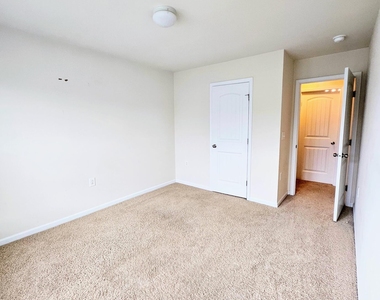 221 Olivet Loop - Photo Thumbnail 14
