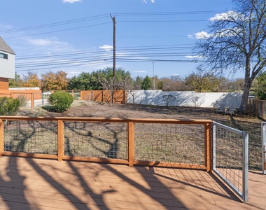 4020 Airport Blvd - Photo Thumbnail 23