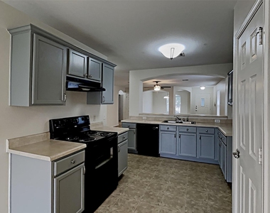 12417 Ne Sky Harbor Dr - Photo Thumbnail 3