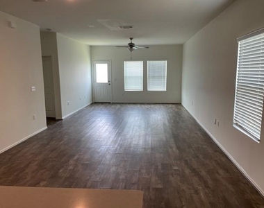 15506 Sweet Mimosa Dr N - Photo Thumbnail 11